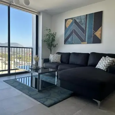 Modern Apartment in Downtown. A/C+ Wifi!