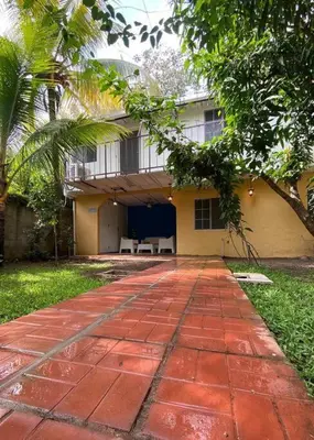 Gallery image of Guesthouse in Bosques de Santa Elena 2 in Antiguo Cuscatlán