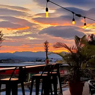 Hostal Sunset Town