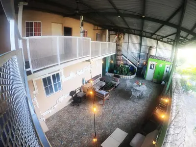 an overhead view of a building with a patio at Suite panorámica con terraza in San Salvador