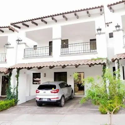 Beautiful Modern Home in Res San Andres