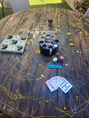 a table with a board game on top of it at Casa 25 hostal santa ana in Santa Ana