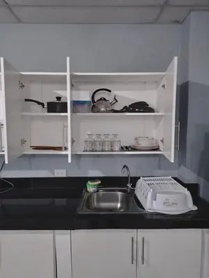a kitchen with a sink and a counter top at Apartamento Familiar 2 con 3 habitaciones 4 camas y litera in San Salvador