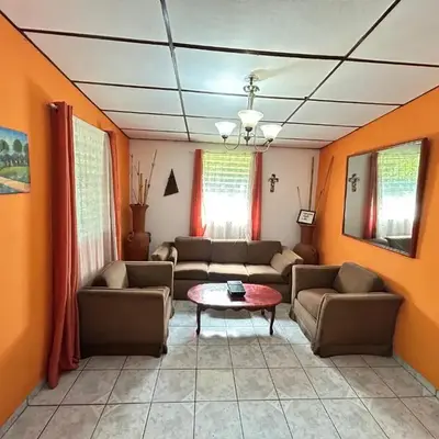 Casa de Montaña en Los Naranjos