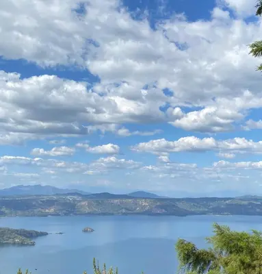 a view of a large body of water at Two Beds San Francisco Chinameca in San Francisco Chinameca