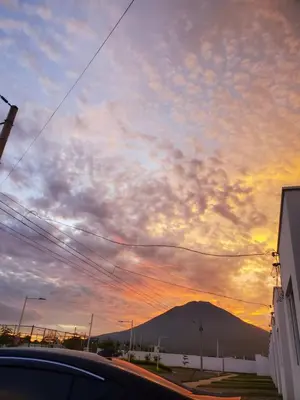 a view of a sunset with a mountain in the background at Casa del paseante in San Miguel
