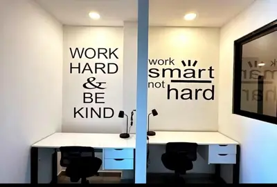 a room with two desks and a mirror at Apartamento Nuevo ,Todo a tu alcance in San Salvador