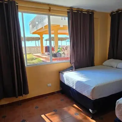 Hotel y Restaurante Punta Corona