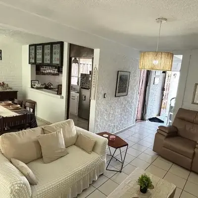 ZonaTorre Futura WTC comfy spacious little house!