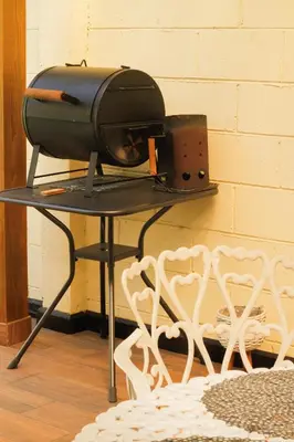 a sewing machine sitting on a table next to a wall at Spacious Home - Cerca de Escalón in San Salvador