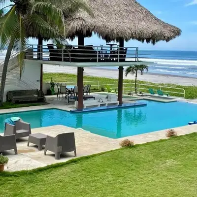 House in Costa del Sol with beach access 5 bedrooms