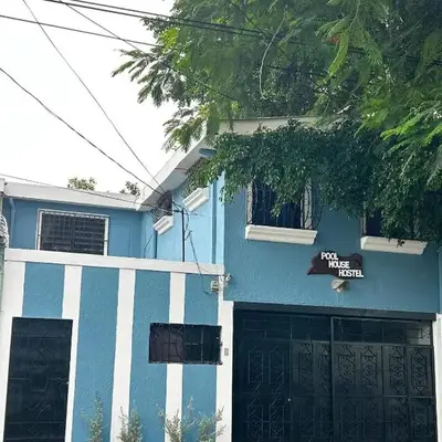 Pool House Hostel